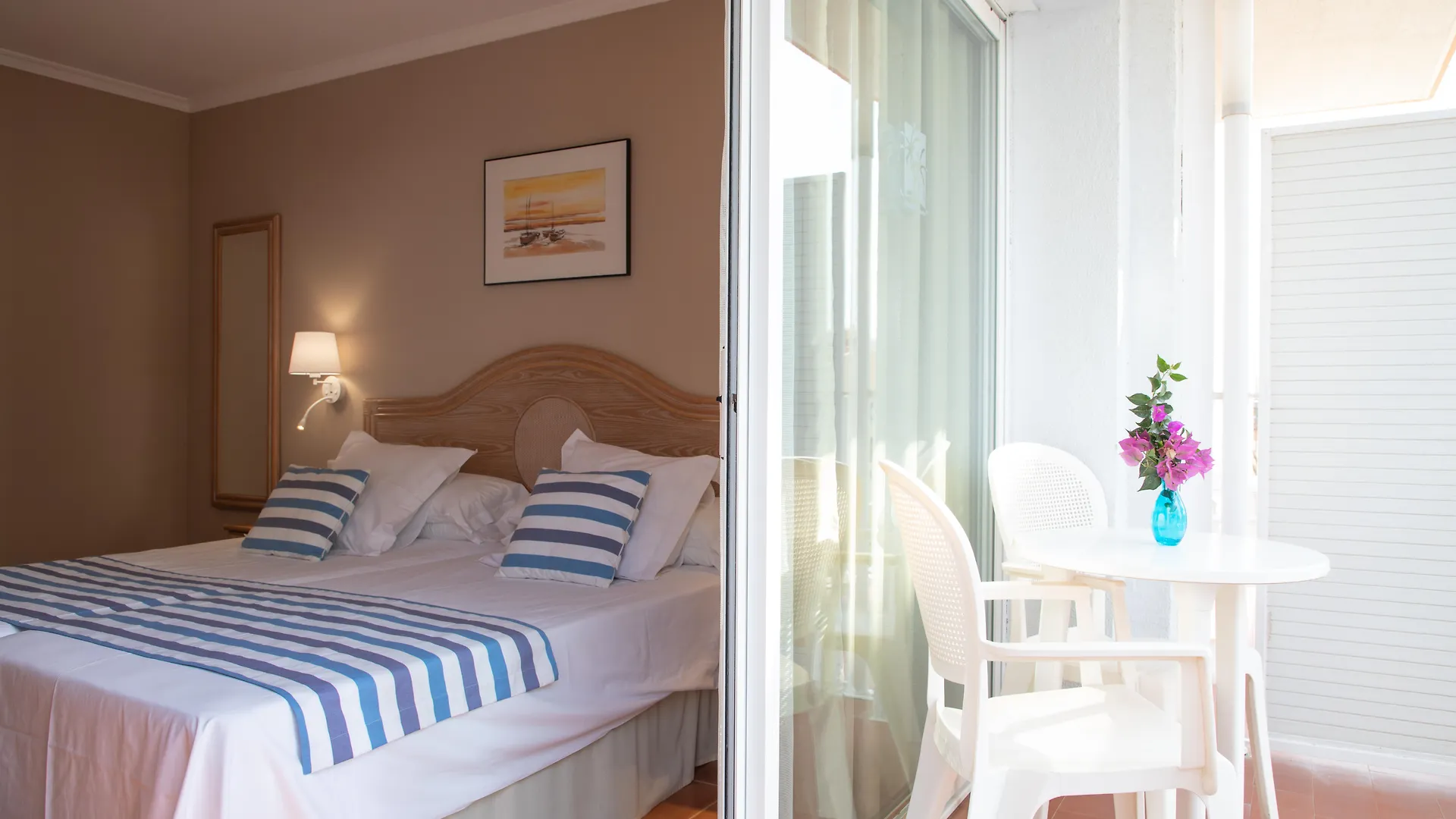 Dwo Les Palmeres Calella 4*,  Spanien