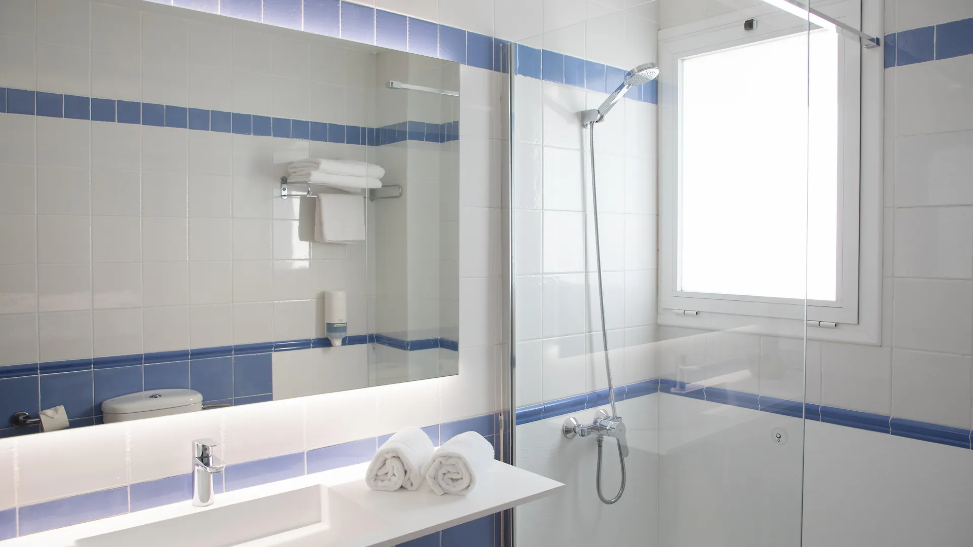 **** Hotel Dwo Les Palmeres Calella Spain