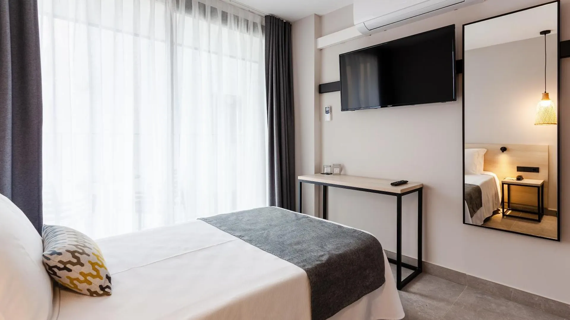 Dwo Les Palmeres Calella Hotel
