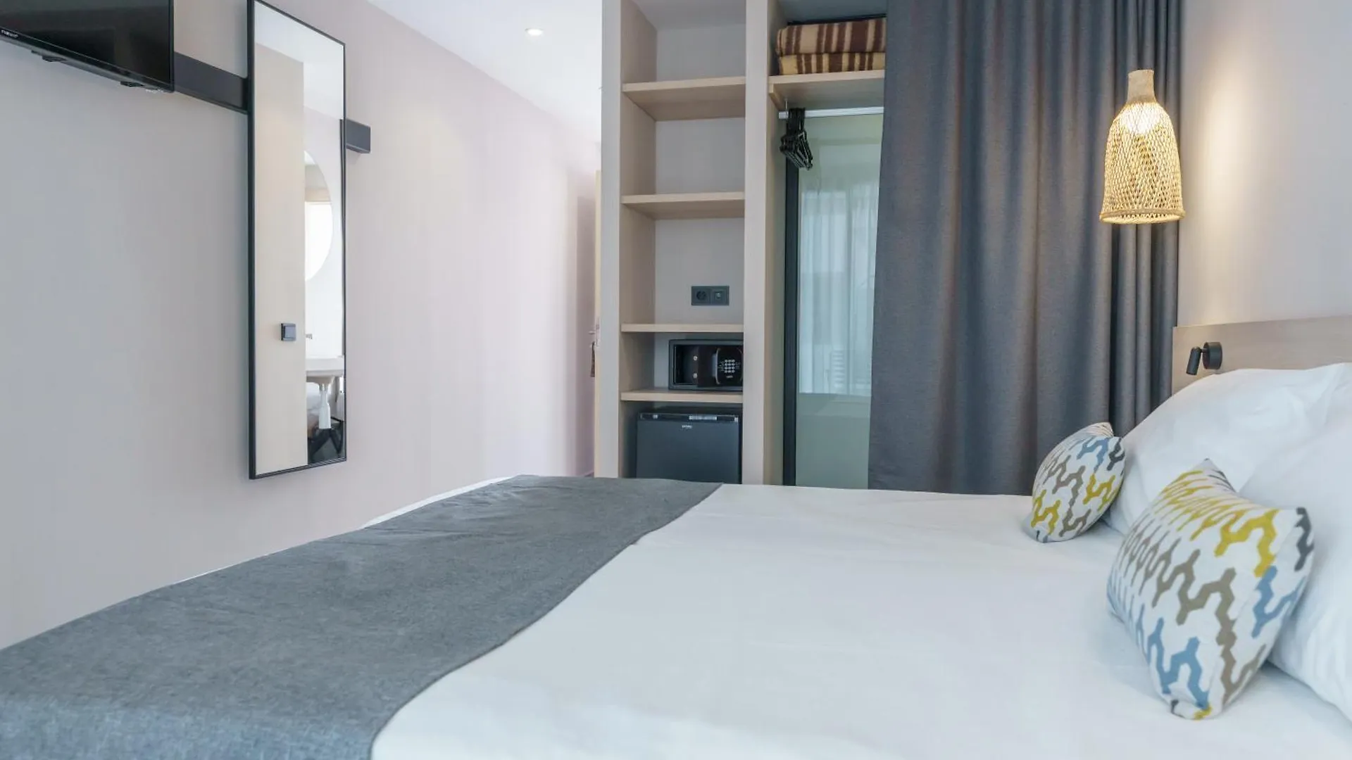 Dwo Les Palmeres Calella Hotel